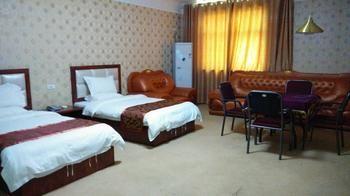 ليويانج Yanshi 7 Star Express Hotel المظهر الخارجي الصورة